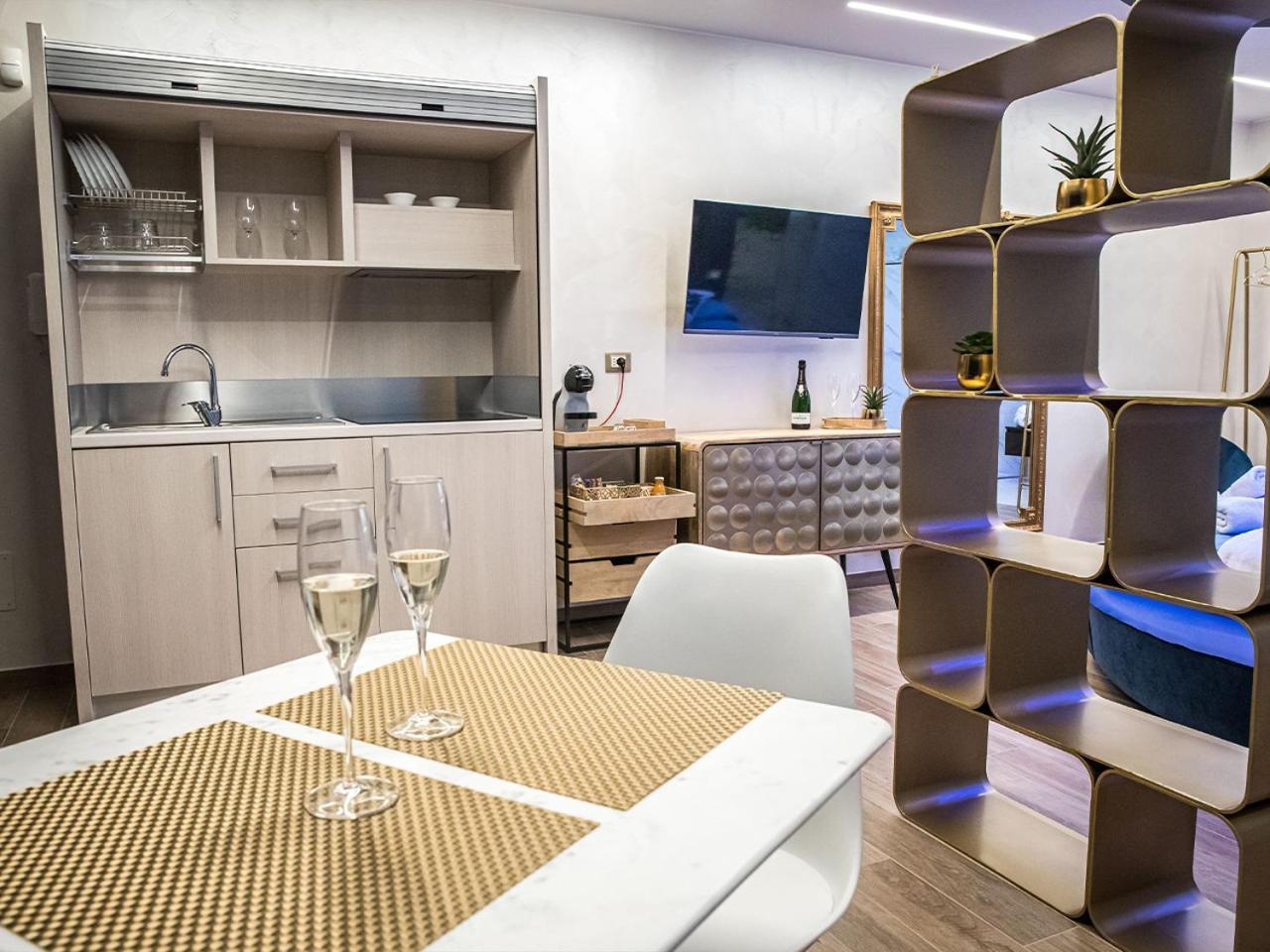 Rosa Dei Venti Apartment โจยาเตาโร ภายนอก รูปภาพ